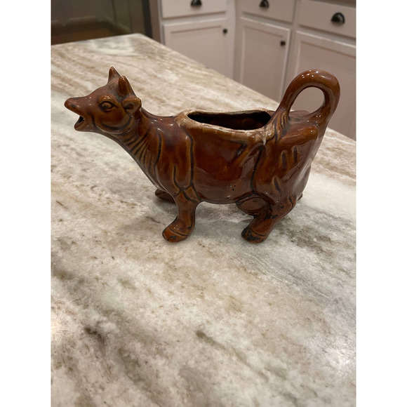 Cute and fun Mid-Century Vintage Cow Pitcher. Liquid pours from cow's mouth. - Picture 1 of 2